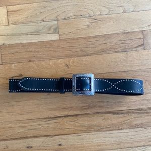 Brighton black leather studded belt with silver L 34”